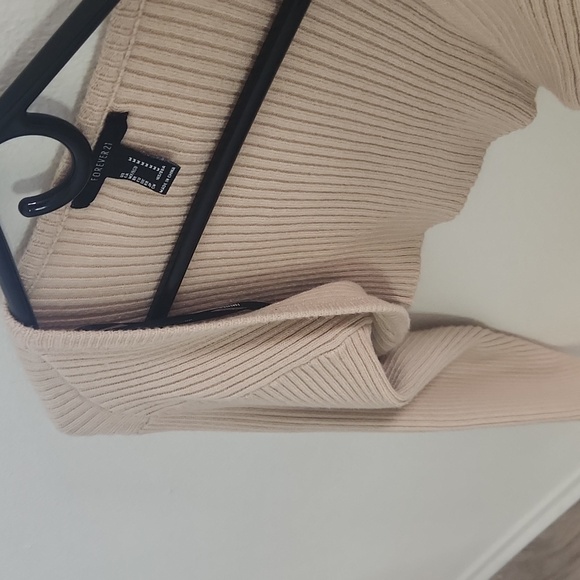 Forever 21 Tan Ribbed Shrug - Picture 3 of 5